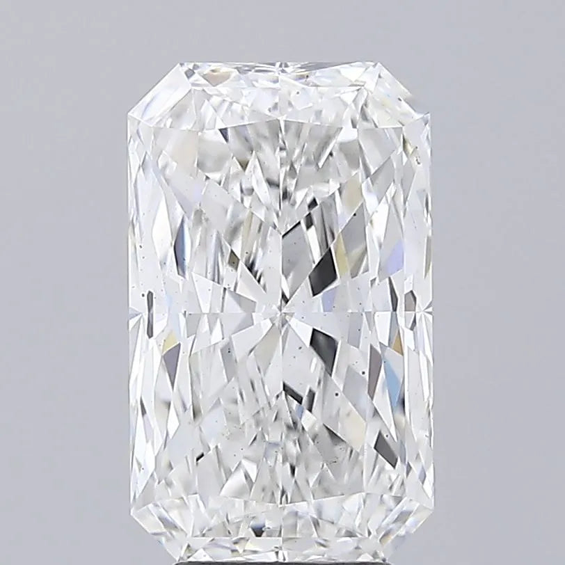4.30ct Radiant Lab Grown Diamond (Colour F, Clarity VS2, IGI Certified)