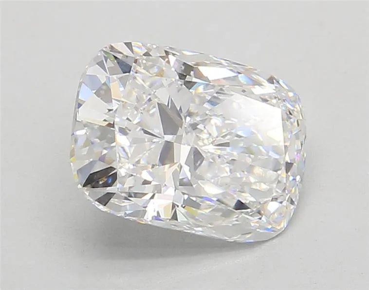 3.00ct Cushion modified Lab Grown Diamond (Colour E, Clarity VVS2, IGI Certified)