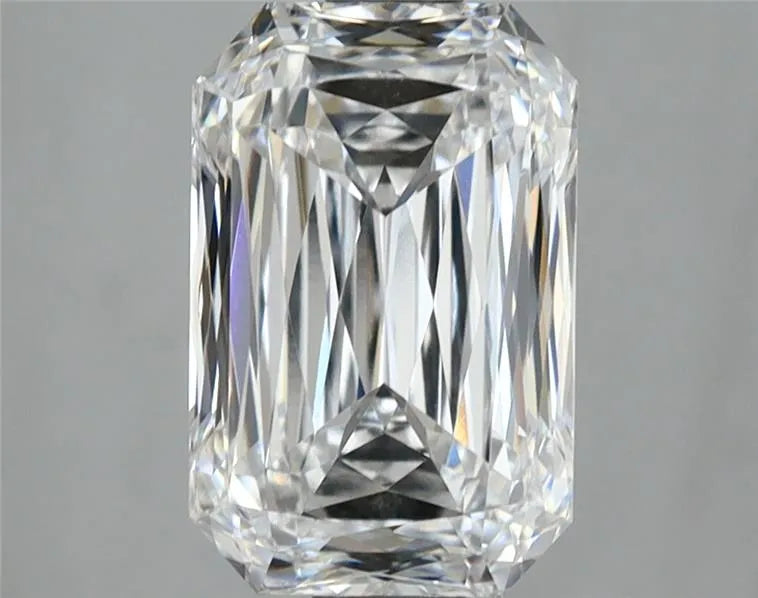 3.00ct Radiant Lab Grown Diamond (Colour D, Clarity VVS2, IGI Certified)