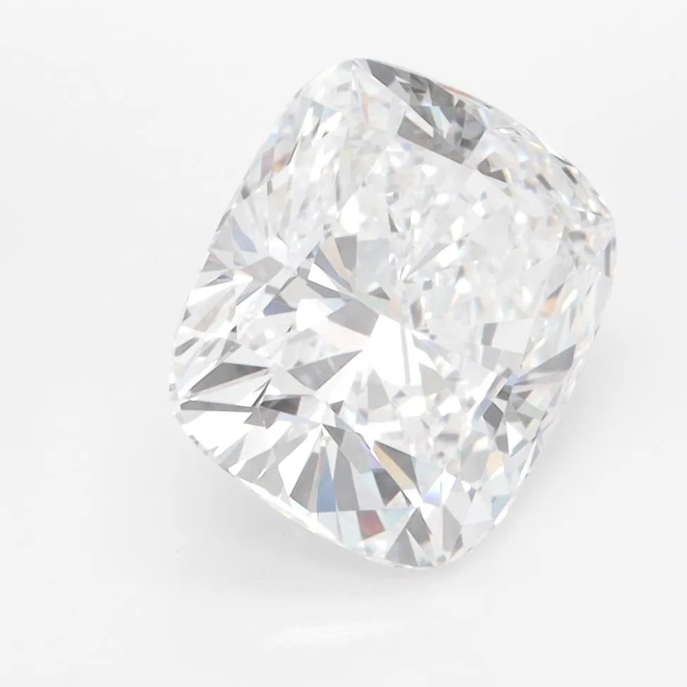 3.01ct Cushion modified Lab Grown Diamond (Colour D, Clarity VVS1, IGI Certified)