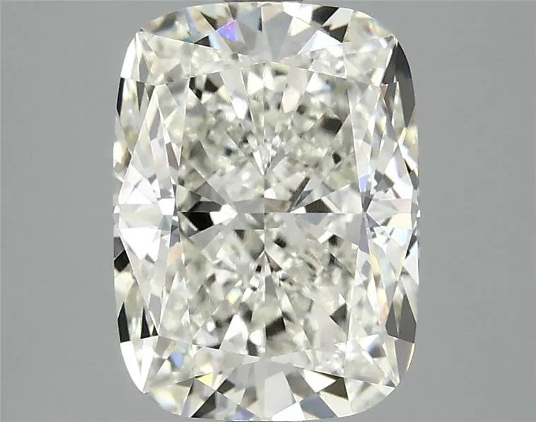 3.01ct Cushion modified Lab Grown Diamond (Colour H, Clarity VVS2, IGI Certified)