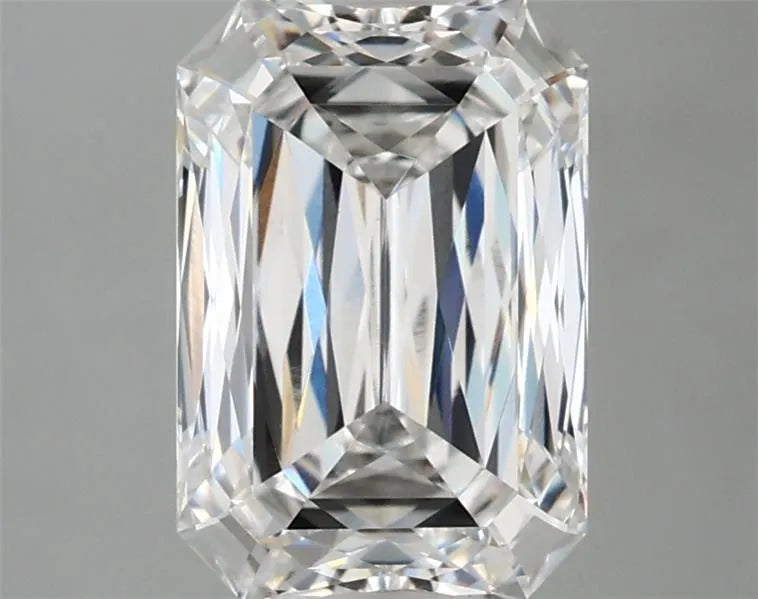 3.01ct Radiant Lab Grown Diamond (Colour F, Clarity VVS1, IGI Certified)