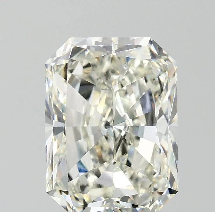 3.01ct Radiant Natural Diamond (Colour J, Clarity VS2, GIA Certified)