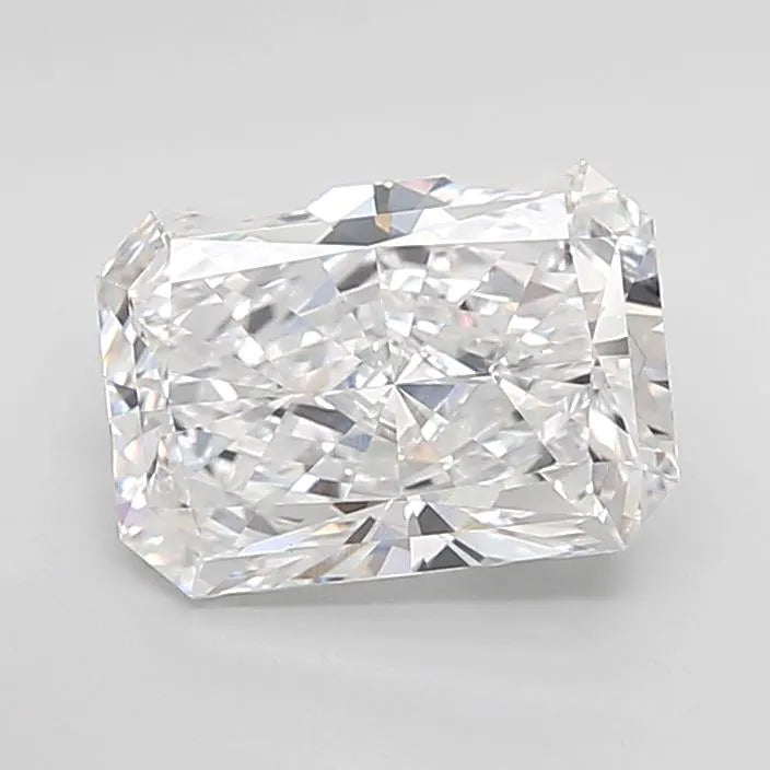 3.02ct Radiant Lab Grown Diamond (Colour D, Clarity VVS2, IGI Certified)