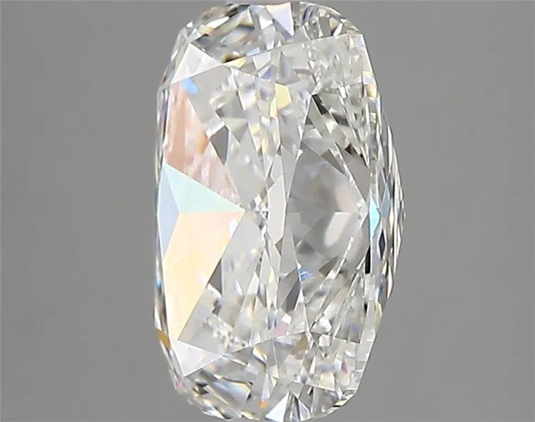 3.03ct Cushion modified Lab Grown Diamond (Colour E, Clarity VVS1, IGI Certified)