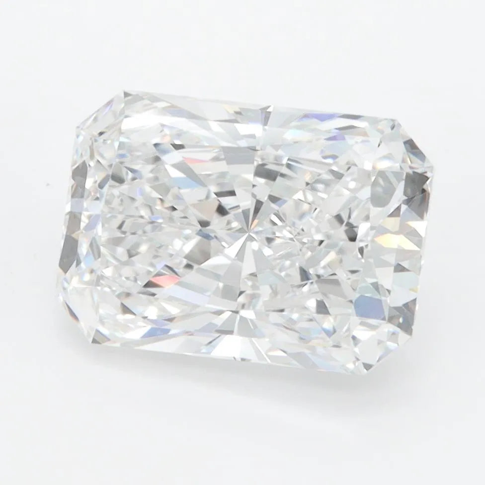 3.03ct Radiant Lab Grown Diamond (Colour D, Clarity VVS1, IGI Certified)