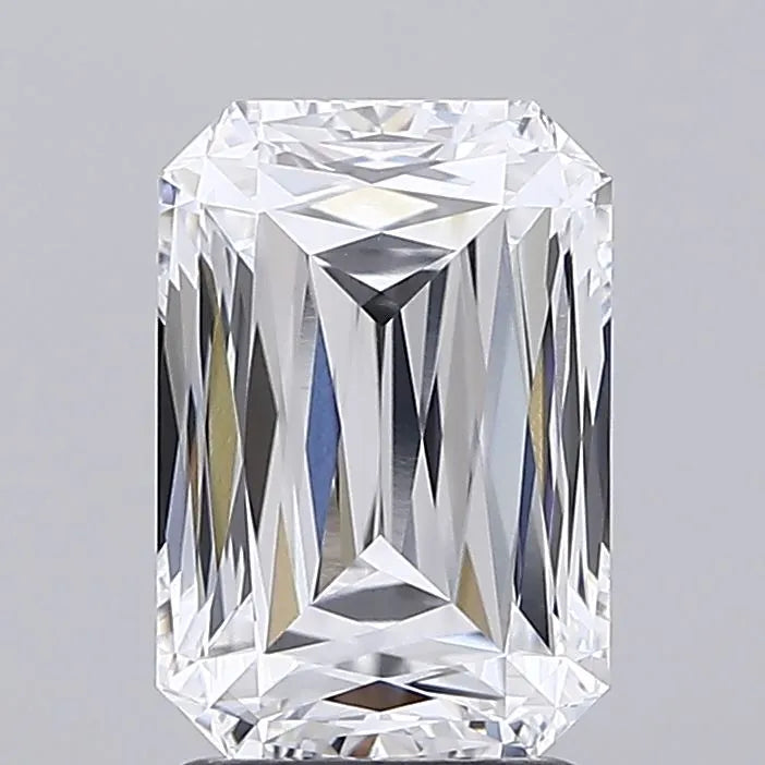 3.03ct Radiant Lab Grown Diamond (Colour D, Clarity VVS2, IGI Certified)