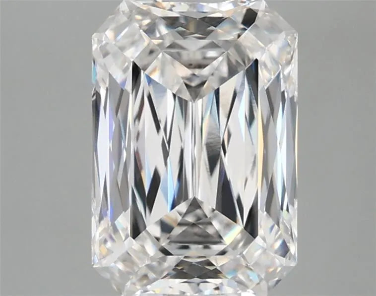 3.03ct Radiant Lab Grown Diamond (Colour F, Clarity VVS1, IGI Certified)