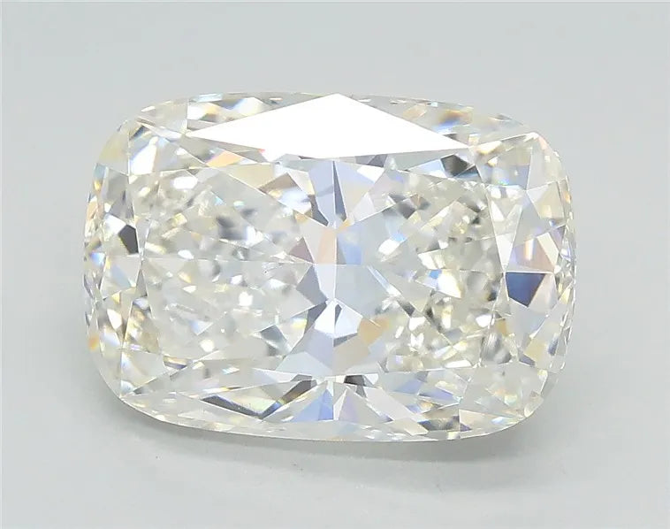 3.04ct Cushion modified Lab Grown Diamond (Colour G, Clarity VVS2, IGI Certified)