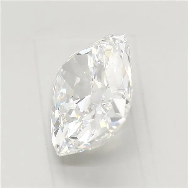 3.05ct Cushion modified Lab Grown Diamond (Colour E, Clarity VVS2, IGI Certified)