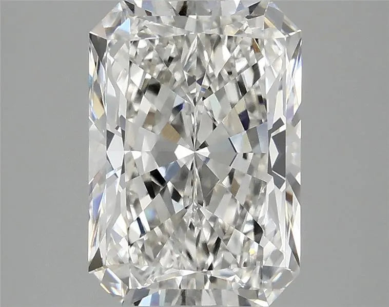 3.06ct Radiant Lab Grown Diamond (Colour G, Clarity VVS2, IGI Certified)
