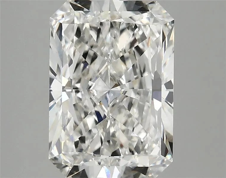 3.07ct Radiant Lab Grown Diamond (Colour G, Clarity VS2, IGI Certified)