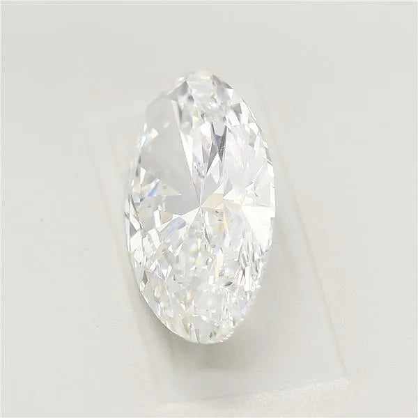 3.09ct Oval Lab Grown Diamond (Colour E, Clarity VVS2, IGI Certified)