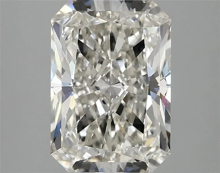 3.09ct Radiant Lab Grown Diamond (Colour G, Clarity VS2, IGI Certified)