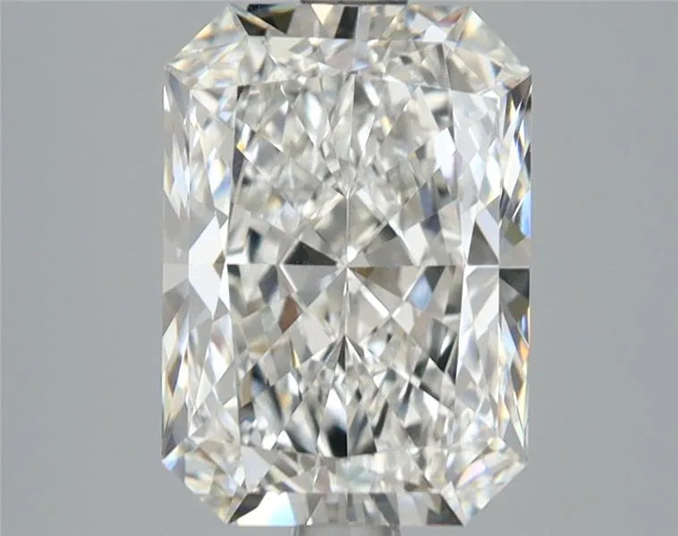 3.09ct Radiant Lab Grown Diamond (Colour G, Clarity VVS2, IGI Certified)