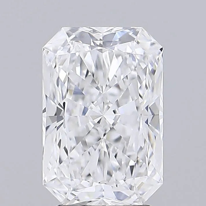 3.10ct Radiant Lab Grown Diamond (Colour D, Clarity VVS2, IGI Certified)