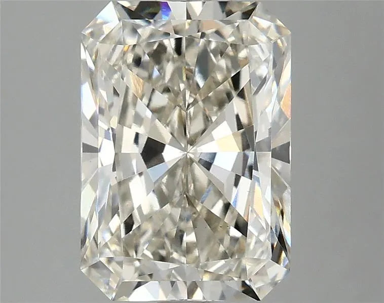 3.10ct Radiant Lab Grown Diamond (Colour H, Clarity VS1, IGI Certified)