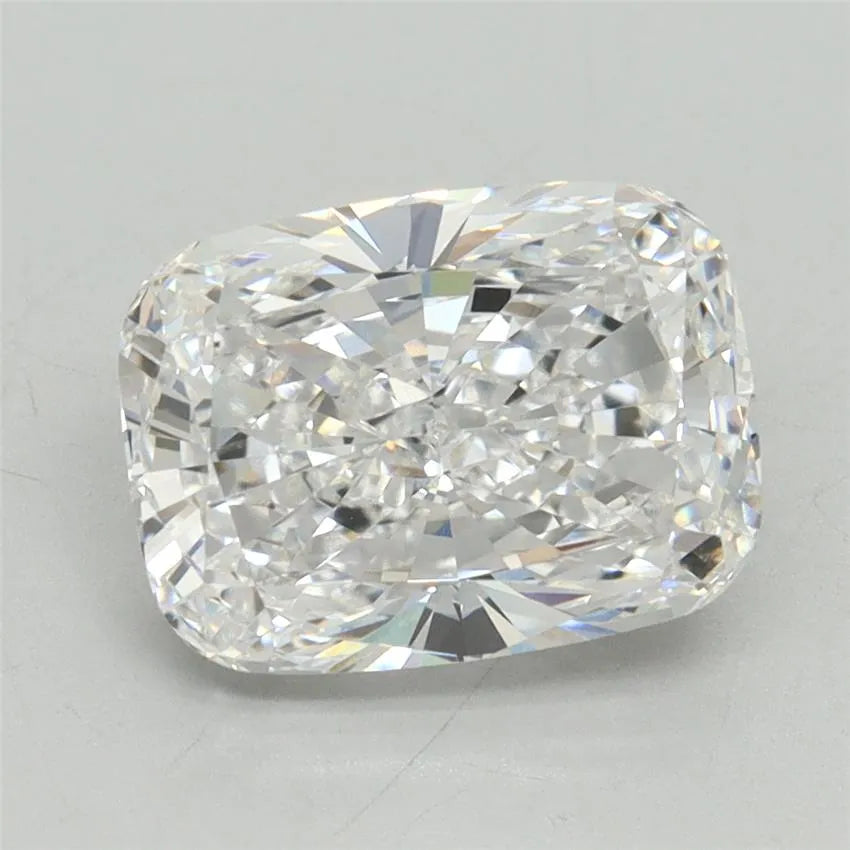 3.20ct Cushion modified Lab Grown Diamond (Colour D, Clarity VVS2, IGI Certified)