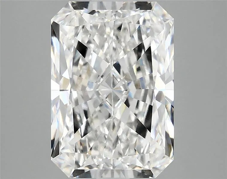 3.20ct Radiant Lab Grown Diamond (Colour F, Clarity VS1, IGI Certified)