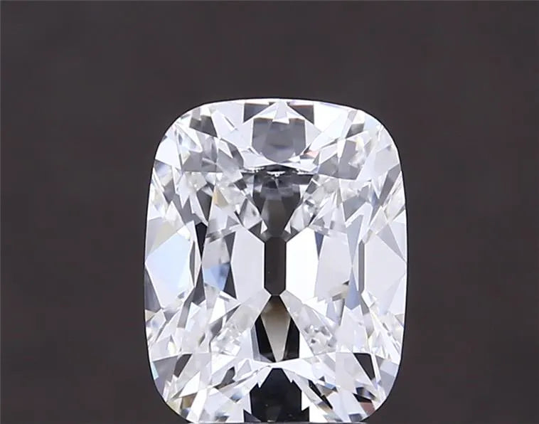 3.21ct Cushion brilliant Lab Grown Diamond (Colour E, Clarity VVS2, IGI Certified)
