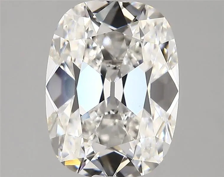 3.23ct Cushion modified Lab Grown Diamond (Colour E, Clarity VVS2, IGI Certified)