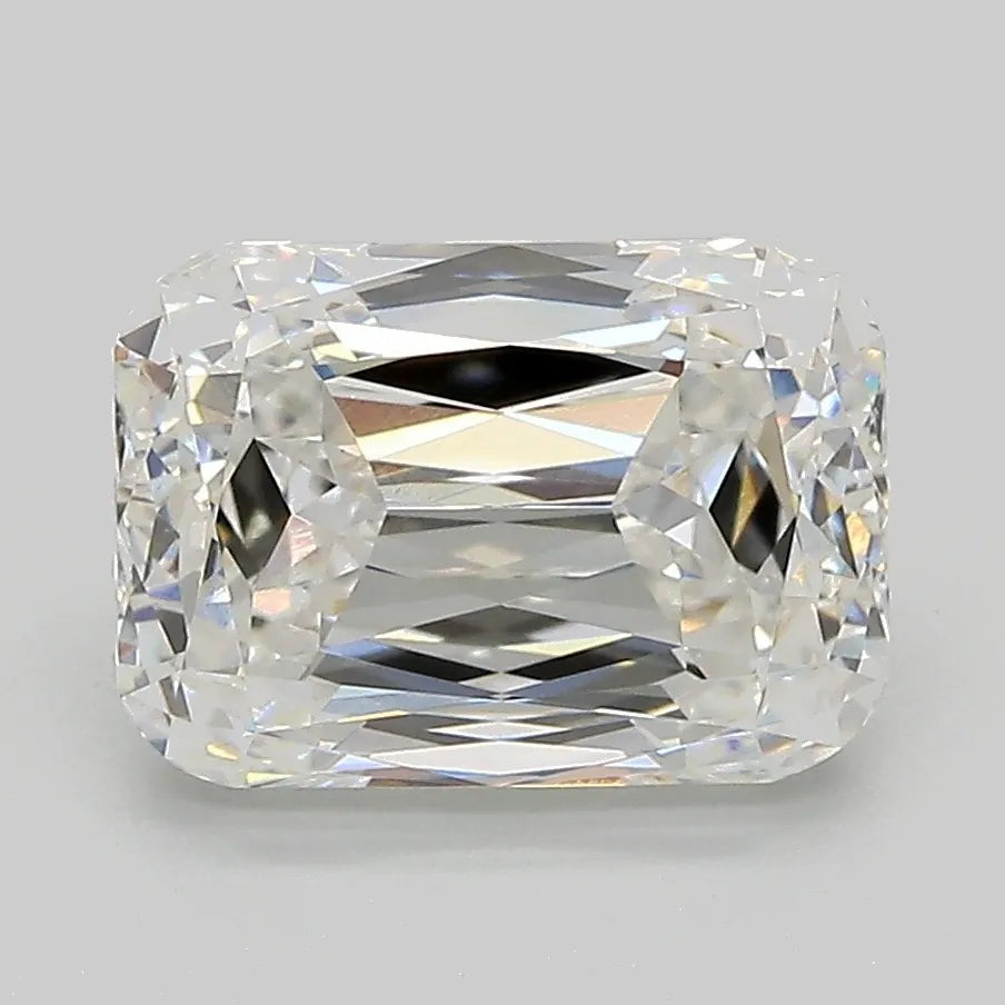 3.26ct Cushion modified Lab Grown Diamond (Colour E, Clarity VVS2, IGI Certified)