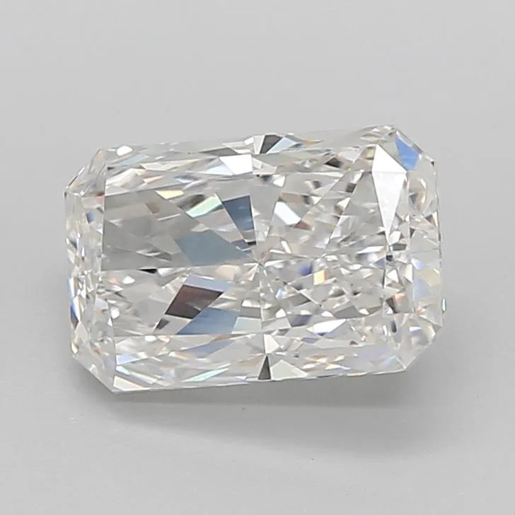 3.31ct Radiant Lab Grown Diamond (Colour E, Clarity VVS2, IGI Certified)