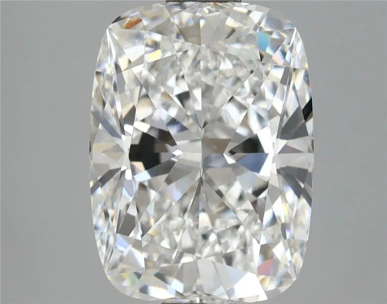 3.36ct Cushion modified Lab Grown Diamond (Colour E, Clarity VVS2, IGI Certified)