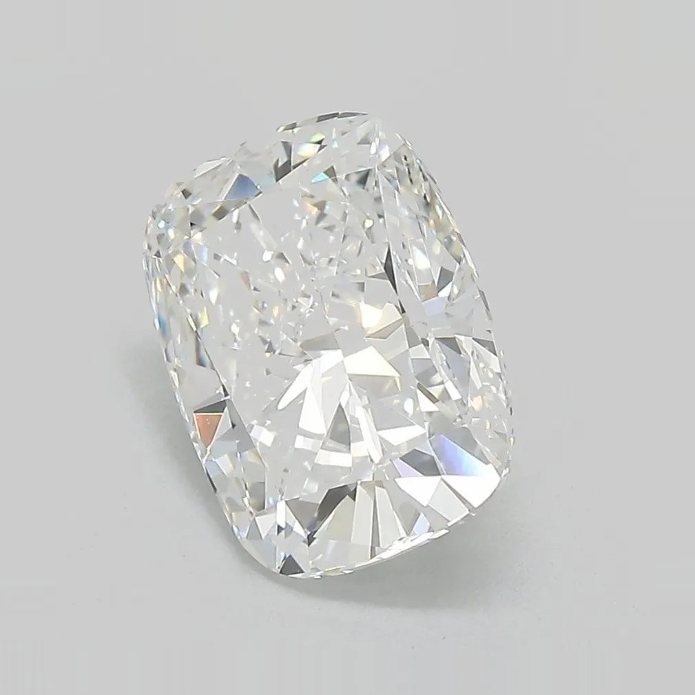 3.50ct Cushion modified Lab Grown Diamond (Colour E, Clarity VVS1, IGI Certified)