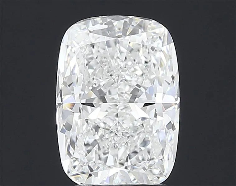 3.52ct Cushion modified Lab Grown Diamond (Colour E, Clarity VVS2, IGI Certified)
