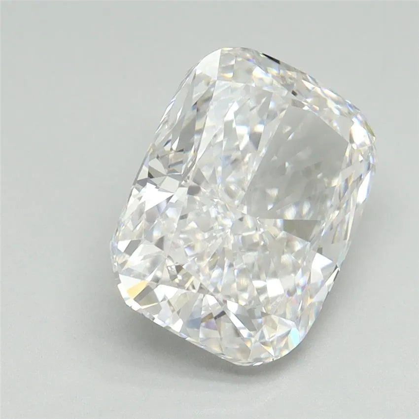3.56ct Cushion brilliant Lab Grown Diamond (Colour D, Clarity VVS2, IGI Certified)