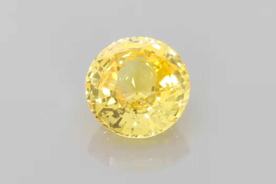 3.57ct Round Natural Sapphire (Colour Yellow, Clarity Eye Clean, Cut Faceted)