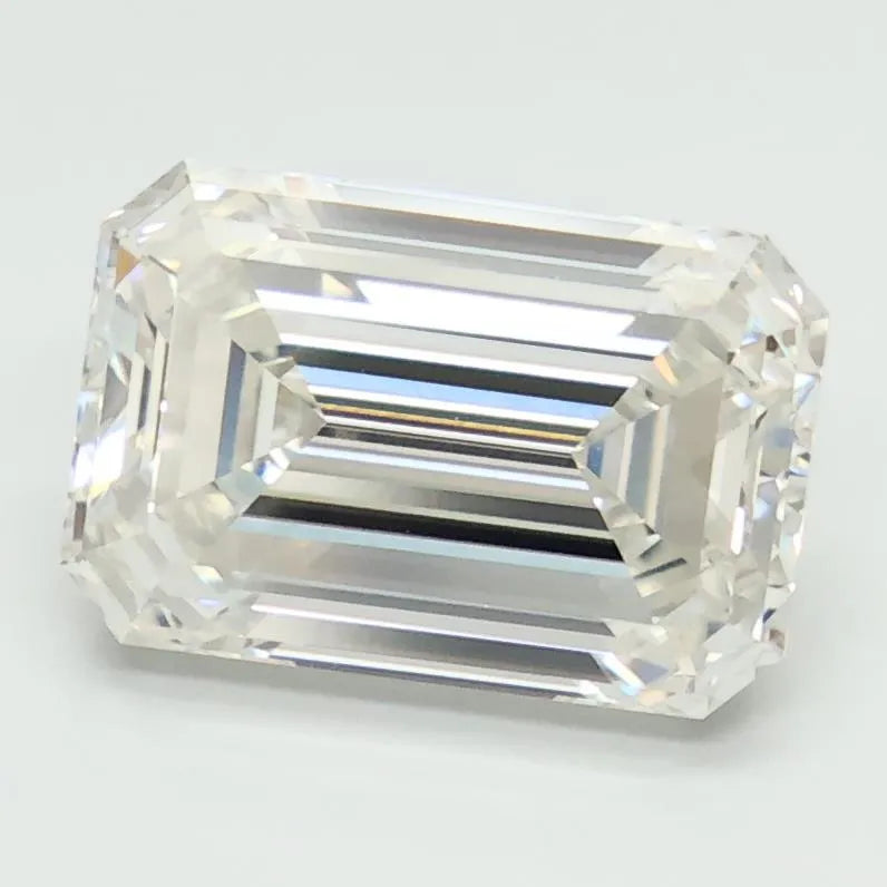 3.64ct Emerald Lab Grown Diamond (Colour G, Clarity VVS2, IGI Certified)