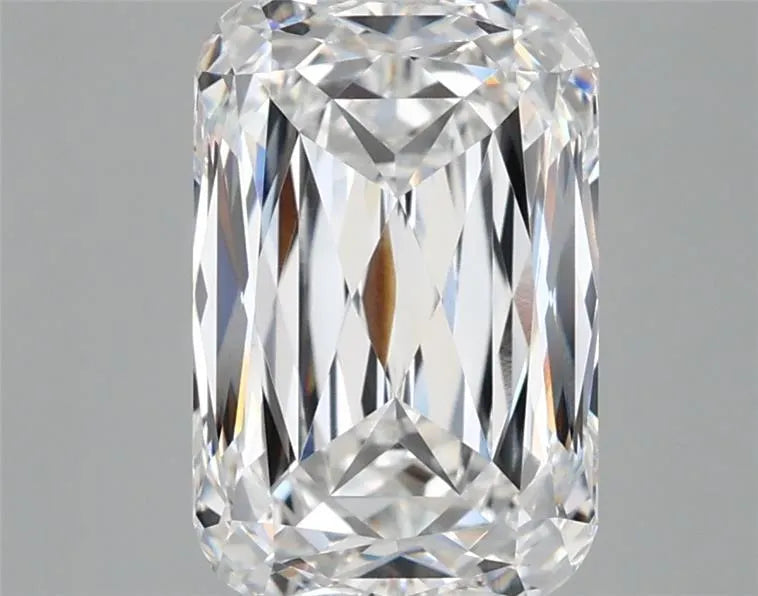3.73ct Cushion modified Lab Grown Diamond (Colour E, Clarity VVS1, IGI Certified)