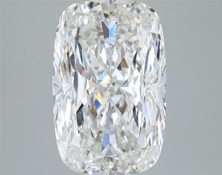 3.73ct Cushion modified Lab Grown Diamond (Colour G, Clarity VVS2, IGI Certified)