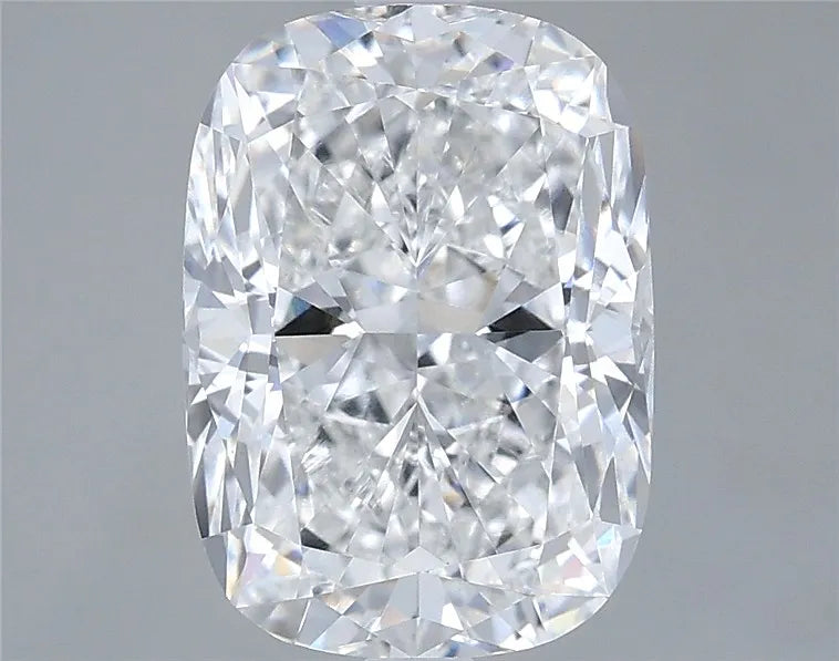 3.76ct Cushion modified Lab Grown Diamond (Colour E, Clarity VVS2, IGI Certified)