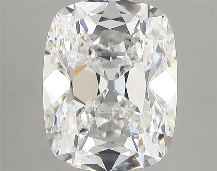 3.82ct Cushion modified Lab Grown Diamond (Colour D, Clarity VVS2, IGI Certified)
