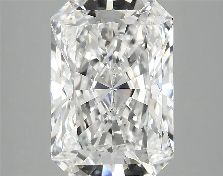 3.90ct Radiant Lab Grown Diamond (Colour E, Clarity VS2, IGI Certified)