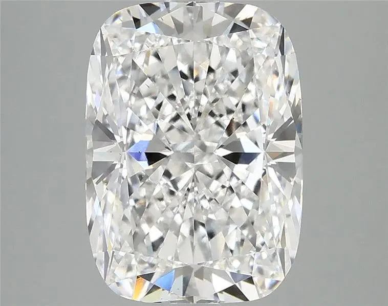 3.99ct Cushion modified Lab Grown Diamond (Colour E, Clarity VS2, IGI Certified)