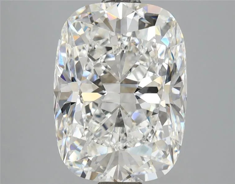 3.99ct Cushion modified Lab Grown Diamond (Colour E, Clarity VVS2, IGI Certified)