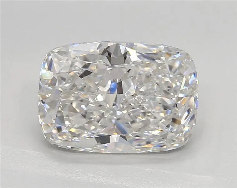 3.99ct Cushion modified Lab Grown Diamond (Colour E, Clarity VVS2, IGI Certified)
