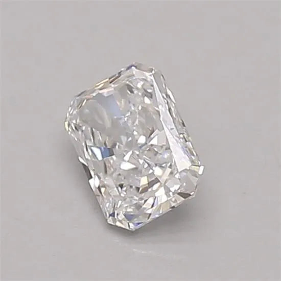 0.38ct Radiant Lab Grown Diamond (Colour D, Clarity VVS2, Cut EX, IGI Certified)