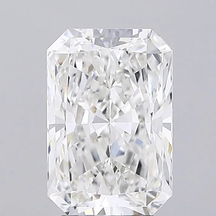 3.57ct Radiant Lab Grown Diamond (Colour F, Clarity VVS2, IGI Certified)