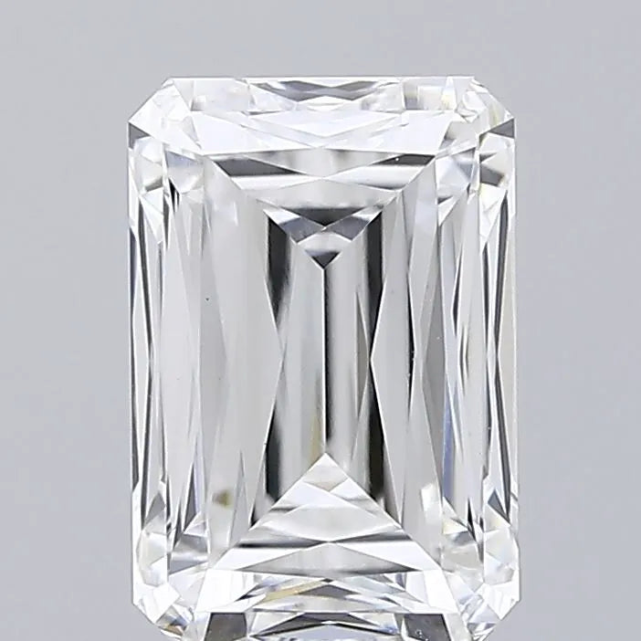 2.51ct Radiant Lab Grown Diamond (Colour E, Clarity VVS2, IGI Certified)