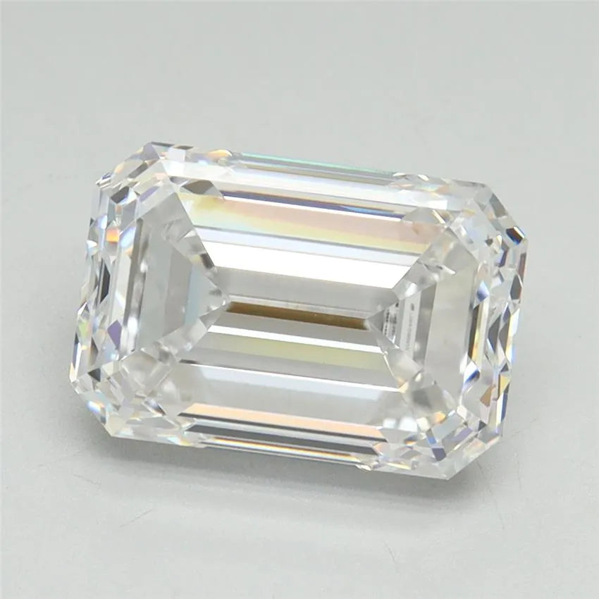 4.00ct Emerald Lab Grown Diamond (Colour D, Clarity VS1, IGI Certified)