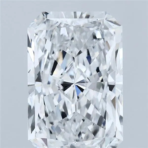 4.00ct Radiant Lab Grown Diamond (Colour D, Clarity VVS2, IGI Certified)