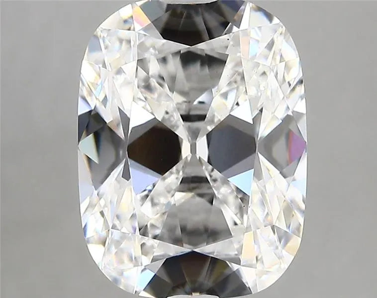4.01ct Cushion modified Lab Grown Diamond (Colour D, Clarity VS1, IGI Certified)