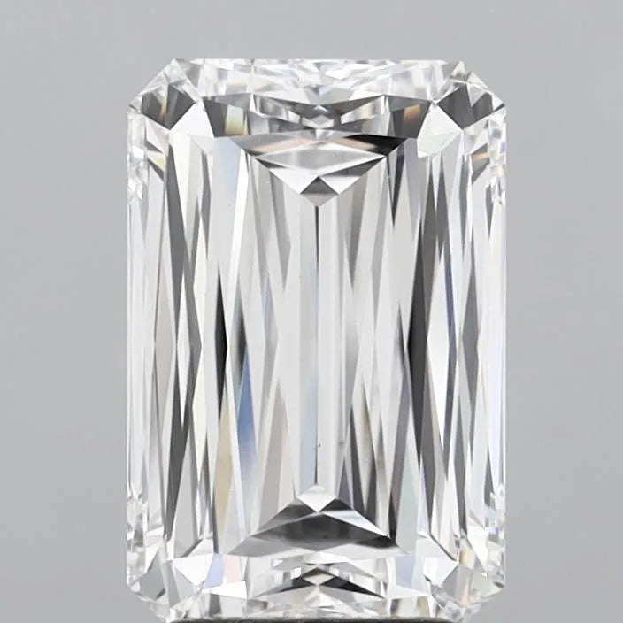 4.01ct Radiant Lab Grown Diamond (Colour E, Clarity VVS2, IGI Certified)