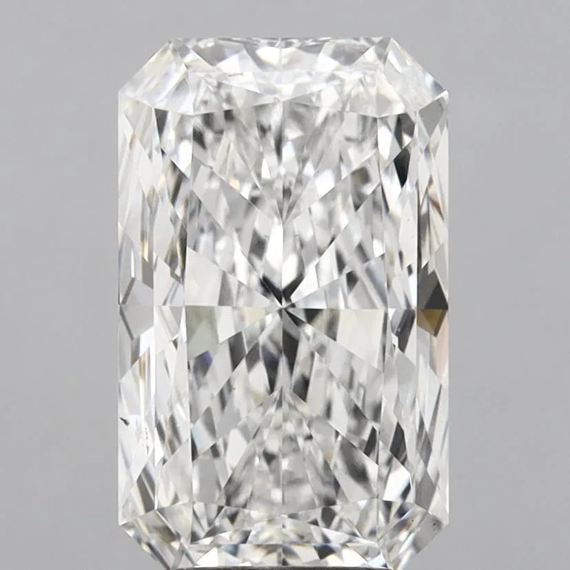4.02ct Radiant Lab Grown Diamond (Colour E, Clarity VS1, IGI Certified)