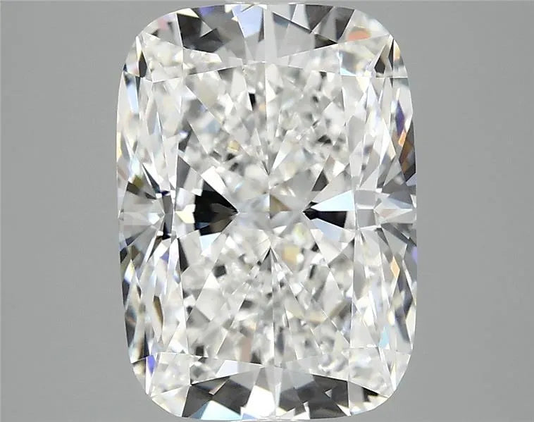 4.03ct Cushion modified Lab Grown Diamond (Colour E, Clarity VVS2, IGI Certified)